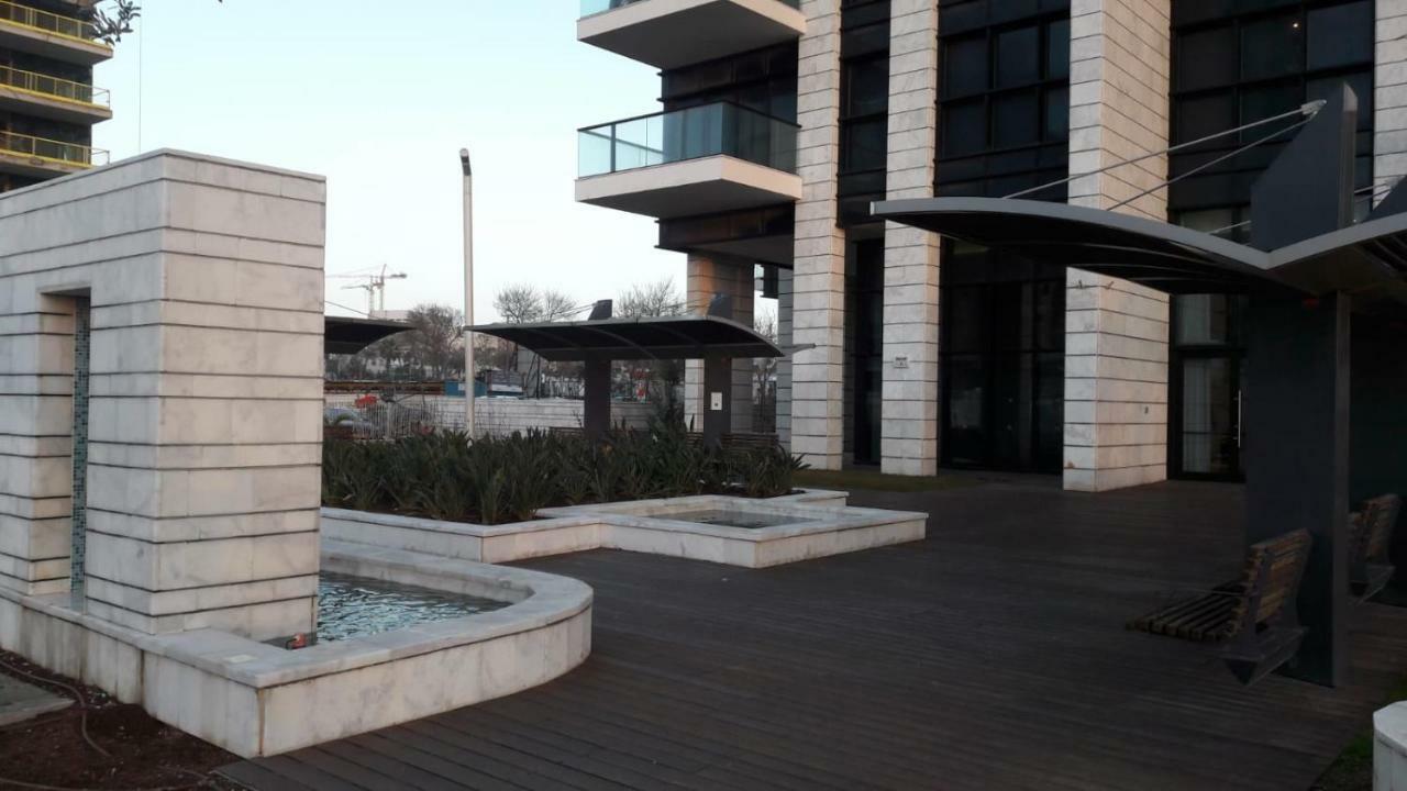 Oַ&O Group- Luxury Apt Tower Best Sea View บัตยัม ภายนอก รูปภาพ